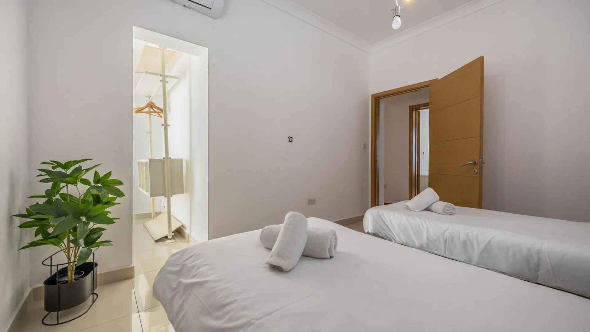 Tatil Evi Hard To Come By - Modern & Huge House In Sliema Malta