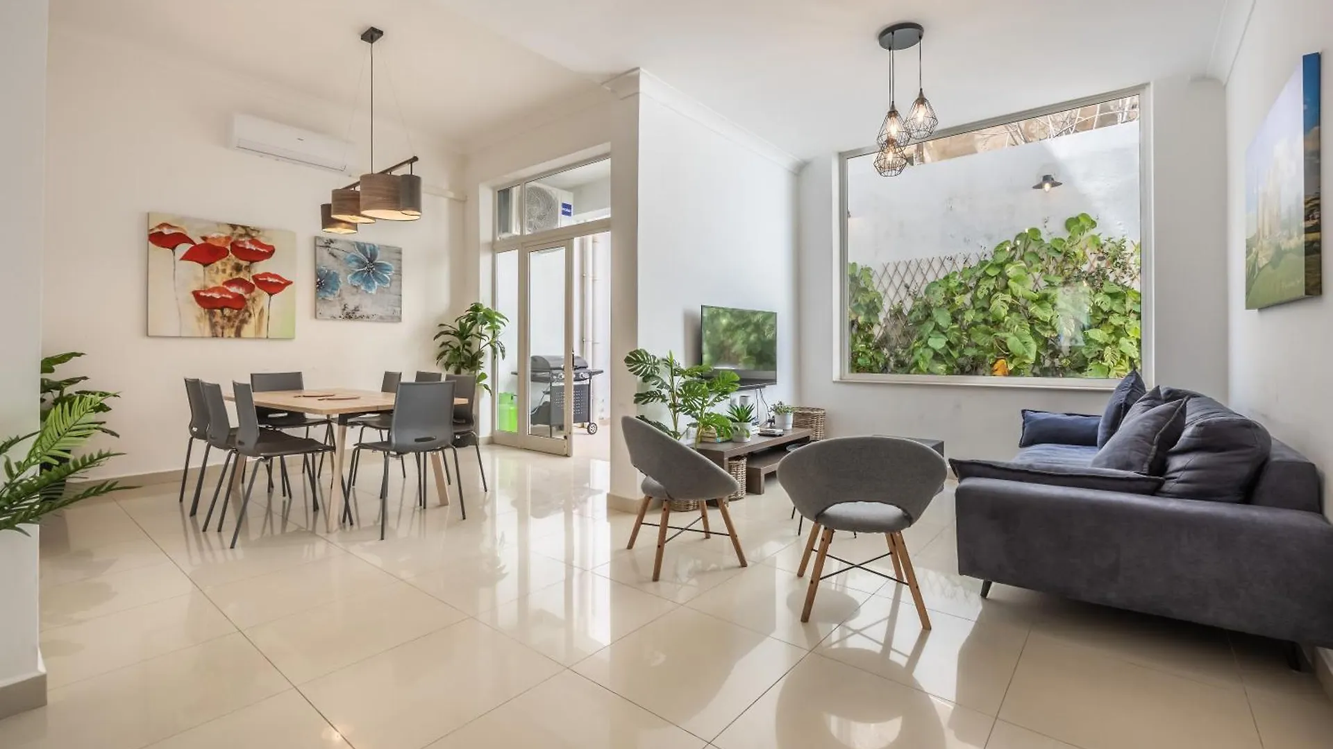 Hard To Come By - Modern & Huge House In Sliema Tatil Evi