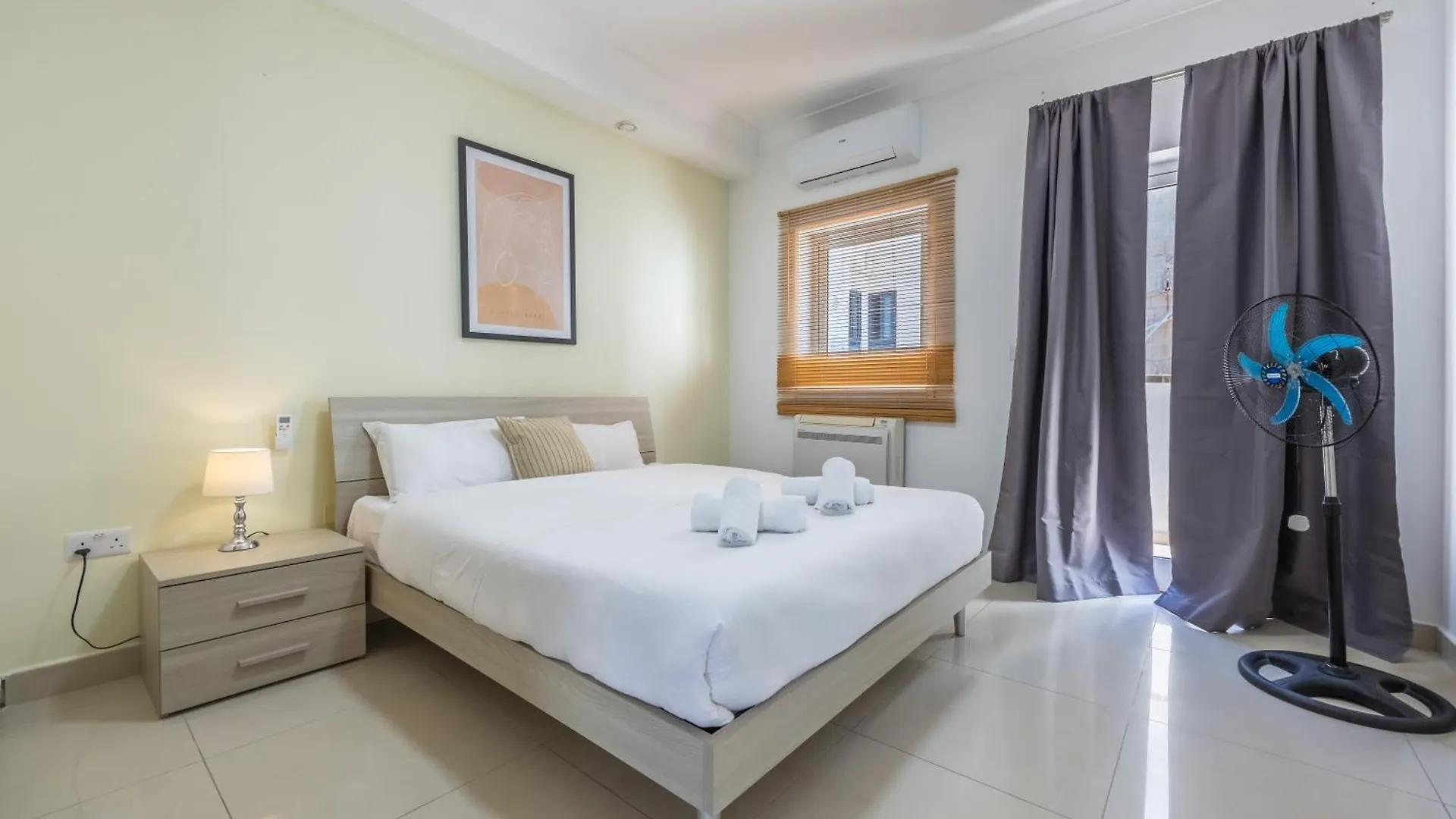 Hard To Come By - Modern & Huge House In Sliema 0*,  Malta