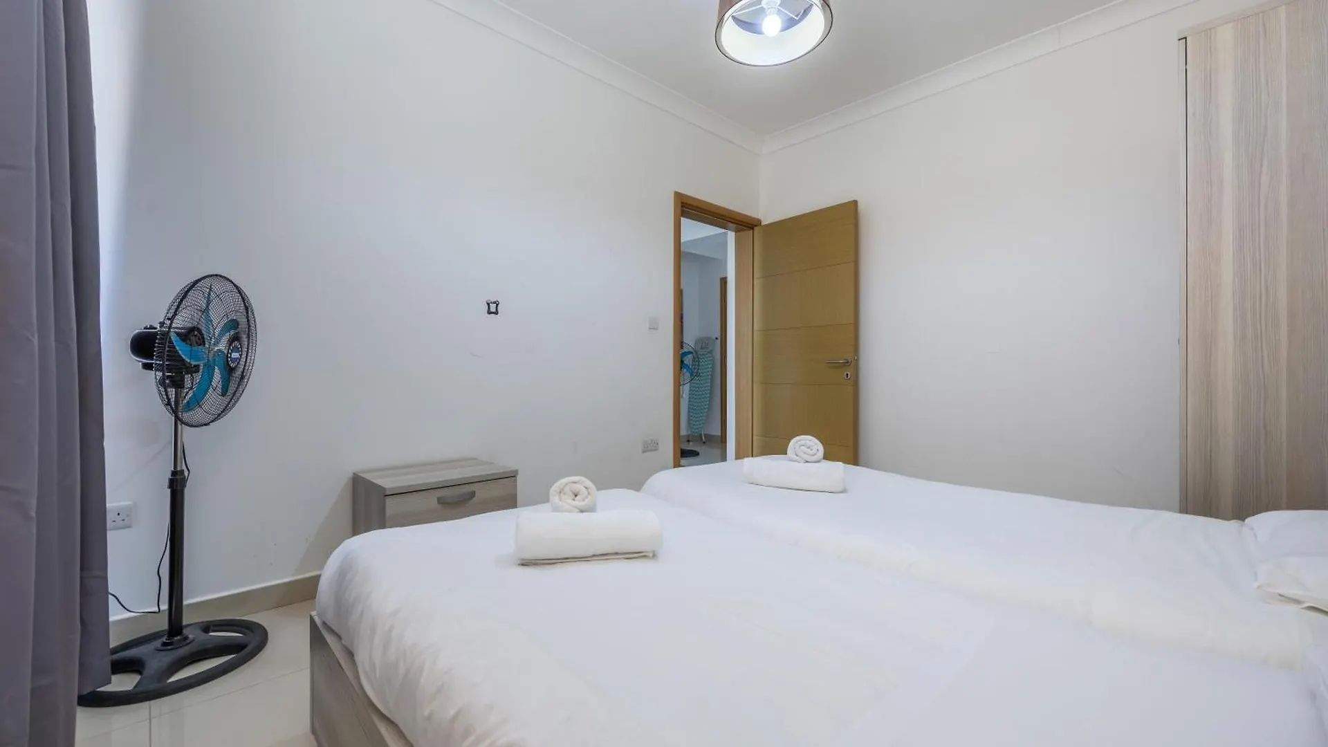 Casa vacanze Hard To Come By - Modern & Huge House In Sliema